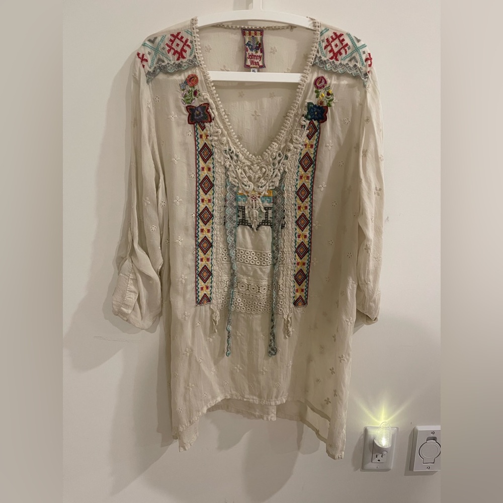 Johnny Was Cream Floral Embroidered Blouse